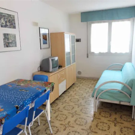 Apartment In 38251